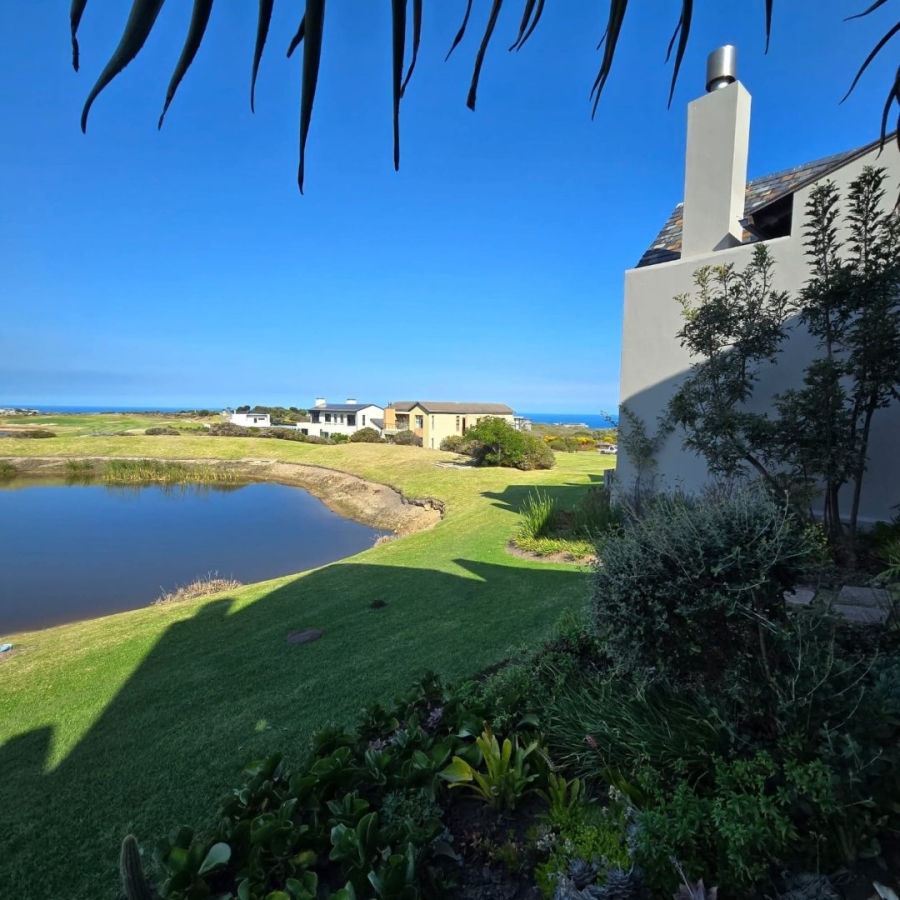 To Let 2 Bedroom Property for Rent in Oubaai Western Cape